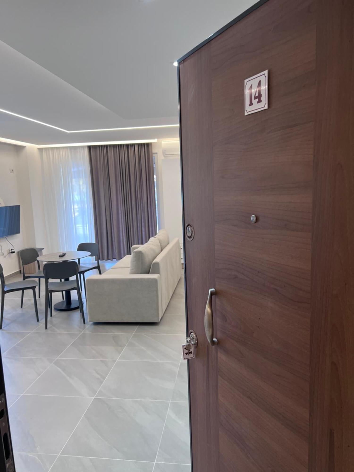 D&D Hotel Shëngjin Dış mekan fotoğraf