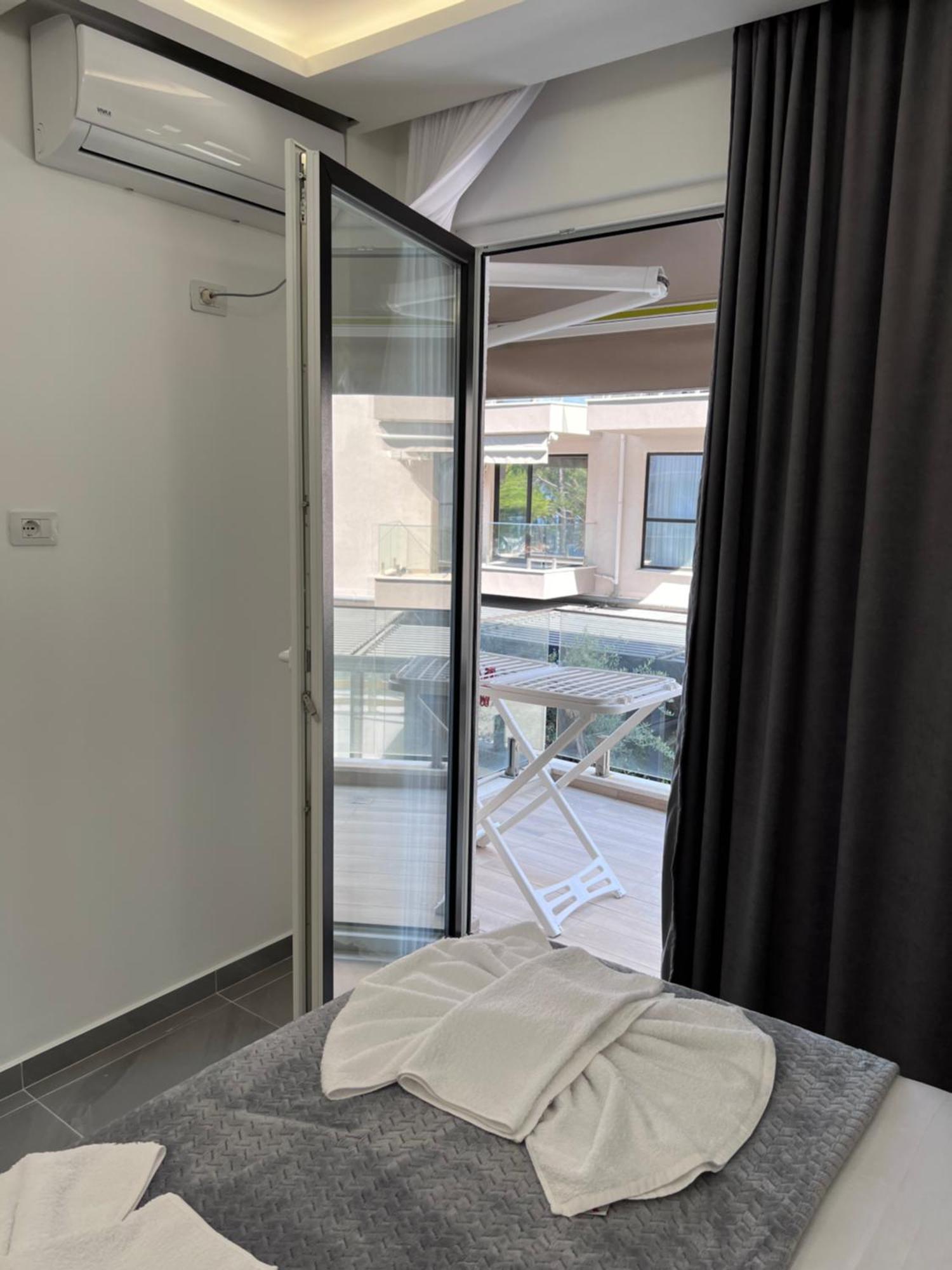 D&D Hotel Shëngjin Dış mekan fotoğraf